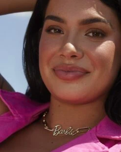 Barbie™ X Kendra Scott Gold Link And Chain Necklace In Pink Crystal 10 Barbie™ X Kendra Scott Gold Link And Chain Necklace In Pink Crystal -Fashion Accessories Store Kendra Scott Barbie Paperclip Chain Neckalce Pink Gold 01