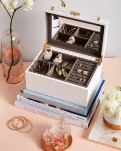 Medium Antique Brass Jewelry Box In White Lacquer 9 Medium Antique Brass Jewelry Box In White Lacquer -Fashion Accessories Store kendra scott medium jewelry box antique brass white 03 lg